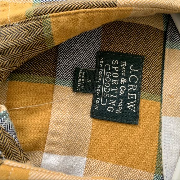 NEW J. Crew Flannel Button Down Collared Shirt Size Small NWT - Picture 7 of 7